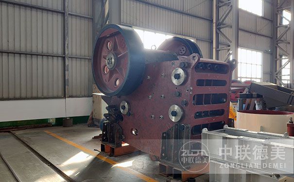 復(fù)合式破碎機(jī)哪里好,哪里有賣(mài)的？